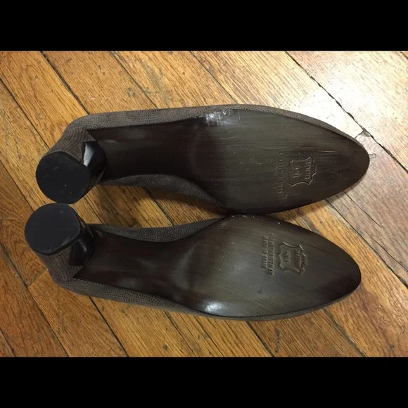 Stuart Weitzman Pumps - Picture 2 of 4